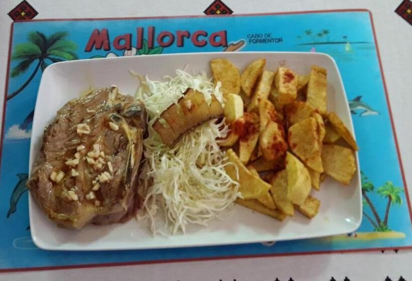 غرفة قياسية مزوَّدة بشُرفة, Pensiunea Mallorca