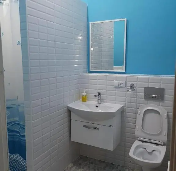 اتاق اکونومی, The Place Astana Hostel