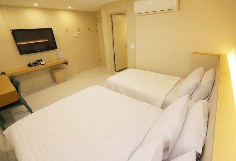 Номер Deluxe, Chuncheon Pine Tree