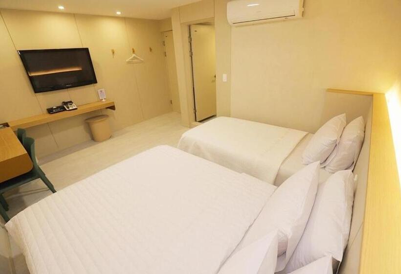 Номер Deluxe, Chuncheon Pine Tree