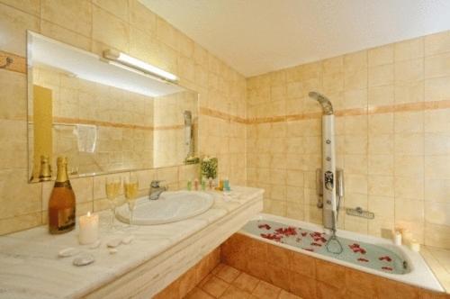 スーペリアスタジオ, Aegean Sky Hotel & Suites