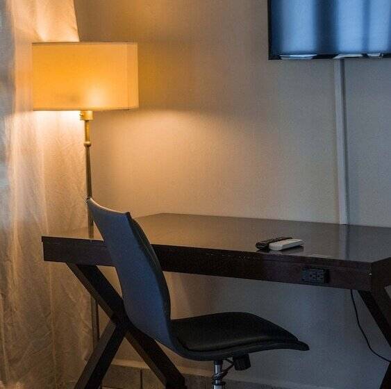 クイーンサイズベッドのスタンダードルーム, Corona Del Mar