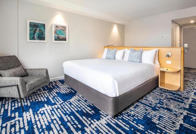스탠다드 룸 킹사이즈 침대, Crowne Plaza Sydney Coogee Beach, An Ihg