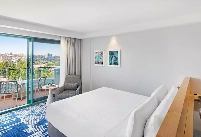 キングサイズベッドのスタンダードルーム, Crowne Plaza Sydney Coogee Beach, An Ihg