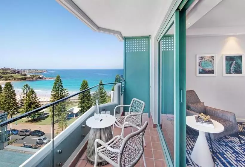 キングサイズベッドのスタンダードルーム, Crowne Plaza Sydney Coogee Beach, An Ihg