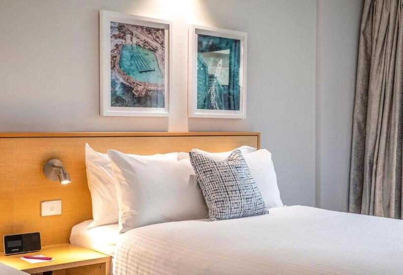 발코니가 있는 바다 전망 수피리어 룸, Crowne Plaza Sydney Coogee Beach, An Ihg