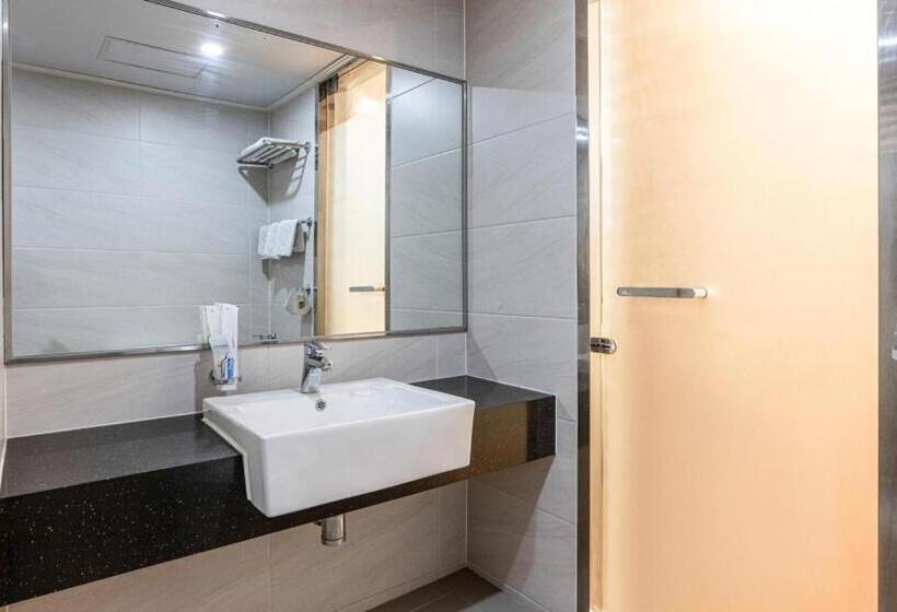 Семейный Номер Deluxe, Incheon Airtel