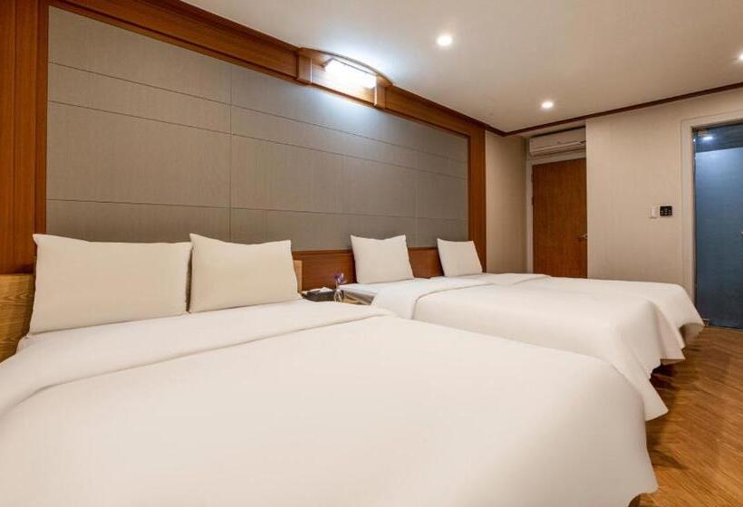 Семейный Номер Deluxe, Incheon Airtel