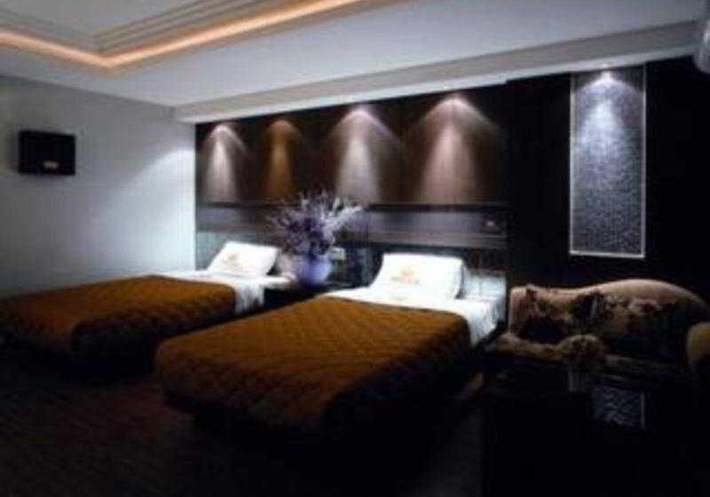 غرفة قياسية, Tourist Hotel June