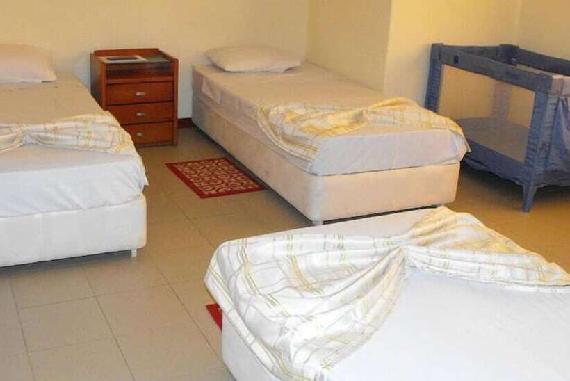 اتاق استاندارد سه نفره, Lazareto