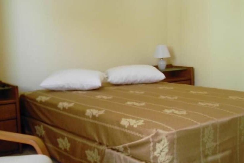 اتاق استاندارد یک نفره, Lazareto