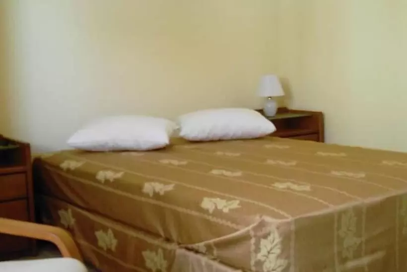 اتاق استاندارد یک نفره, Lazareto