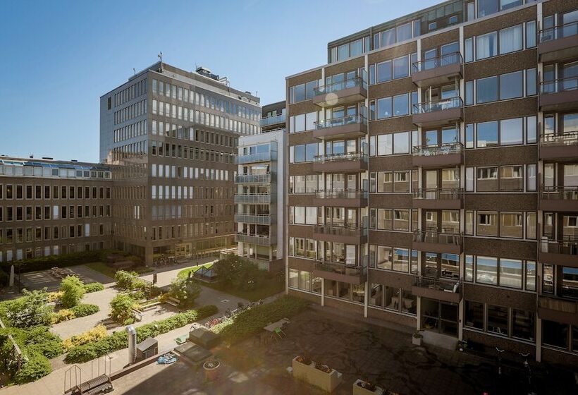 غرفة عائلية, Lilla Rådmannen