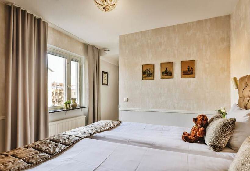 غرفة عائلية, Lilla Rådmannen