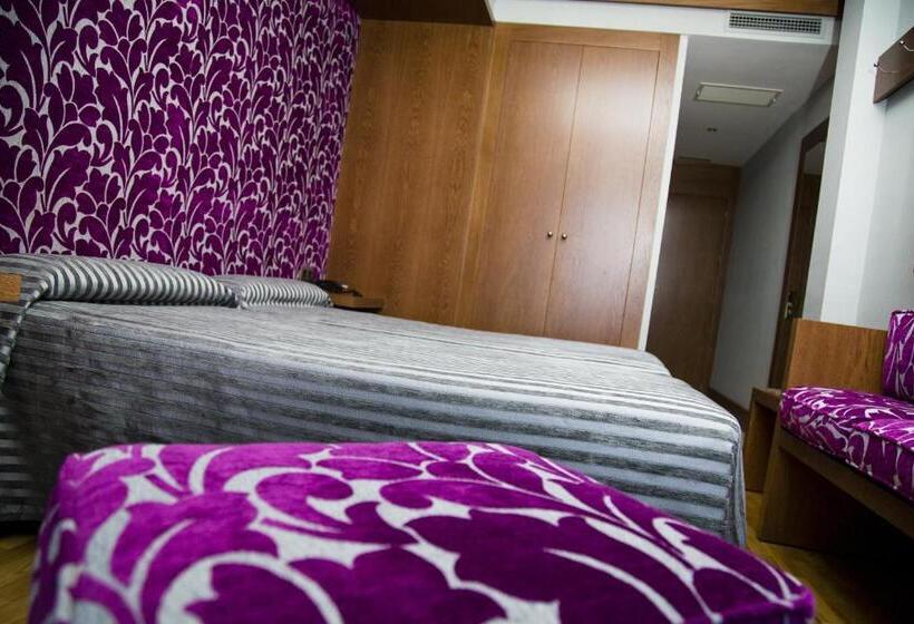 اتاق استاندارد, Los Braseros