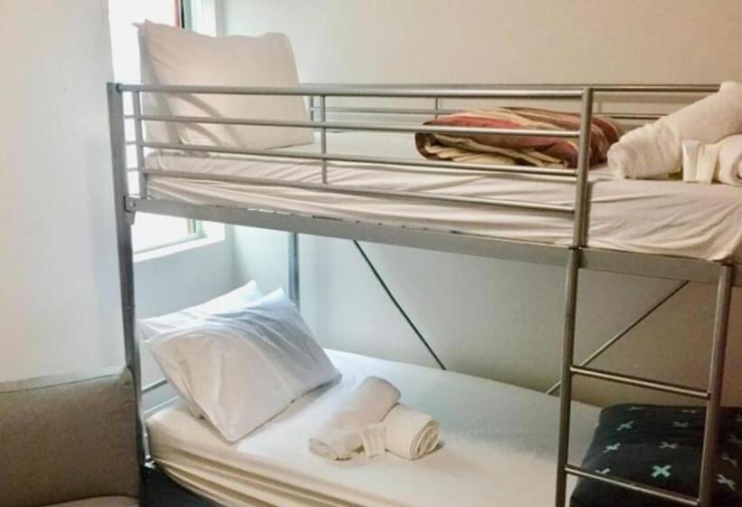 Номер Стандарт, Nomads St Kilda