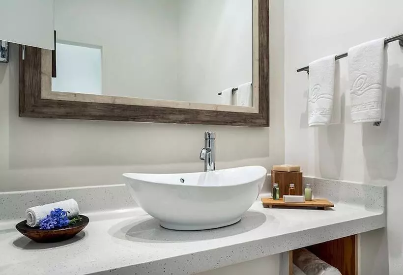 Standard-huone, Waves Resort & Spa, Barbados, An Autograph Collection All Inclusive Resort