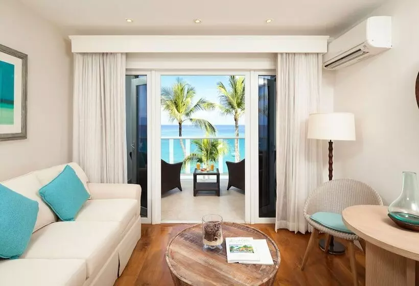 Juniorsviitti Merinäkymä, Waves Resort & Spa, Barbados, An Autograph Collection All Inclusive Resort