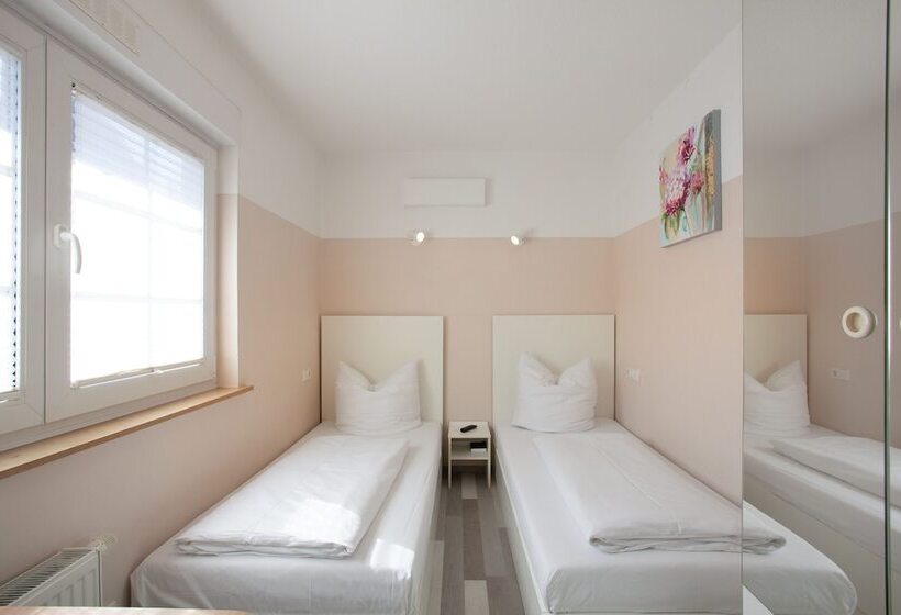 اتاق استاندارد, Relax Hotel & Spa Stuttgart