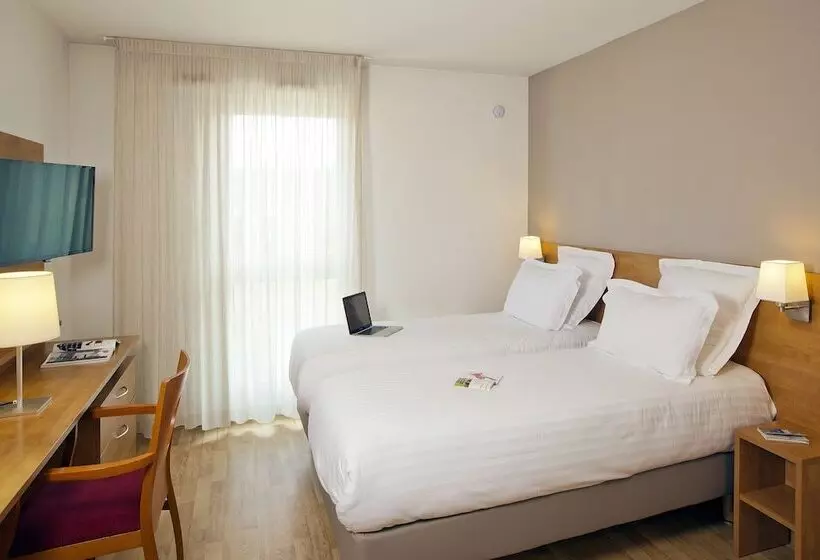 استودیوی استاندارد, Sejours & Affaires Angers Atrium