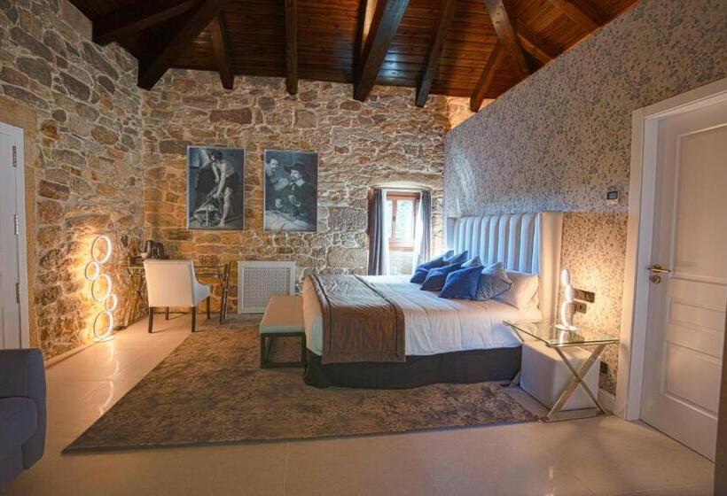 חדר משפחתי דלוקס, As Torres Da Hermida