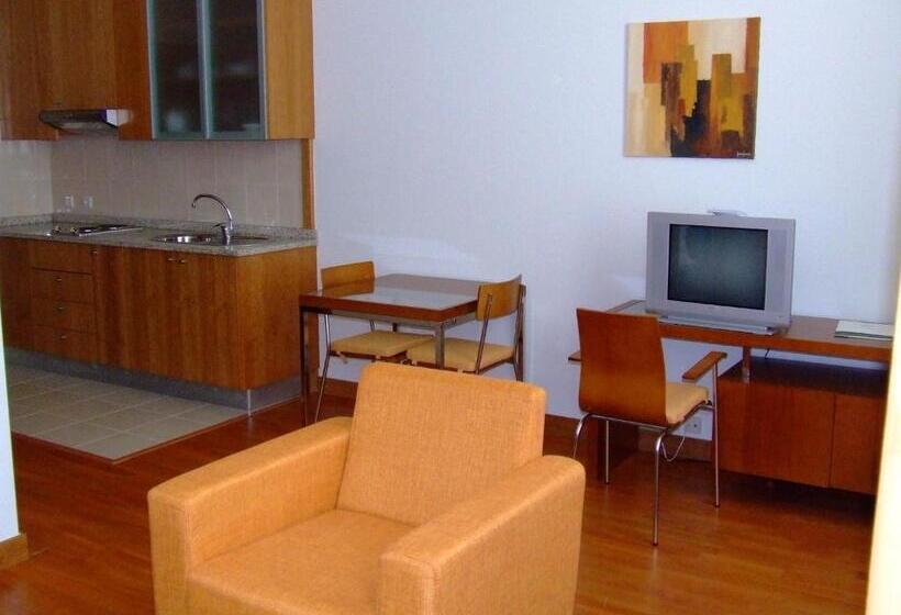 标准工作室, Apartamentos Geres Ribeiro