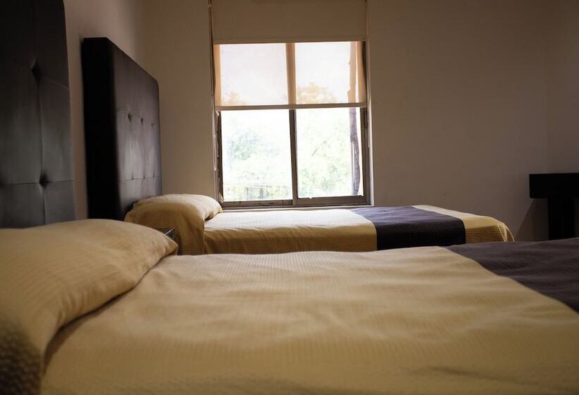 Номер Стандарт Трехместный, Colonial