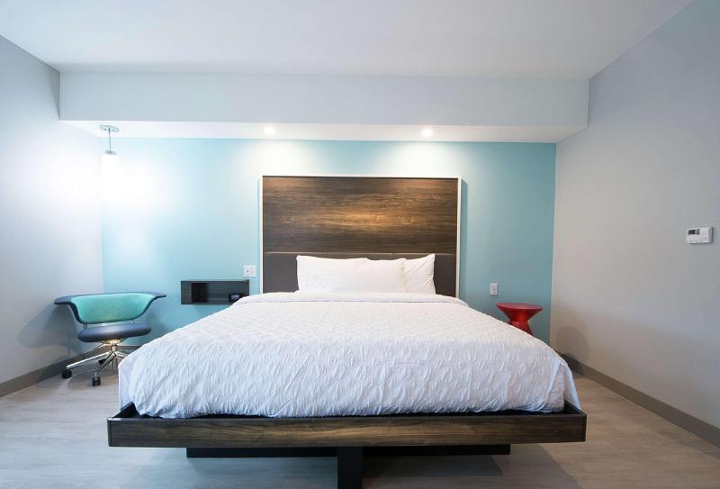 キングサイズベッドのスタンダードルーム, Comfort Inn & Suites