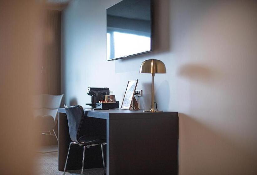 חדר סופריור, Djurhuus