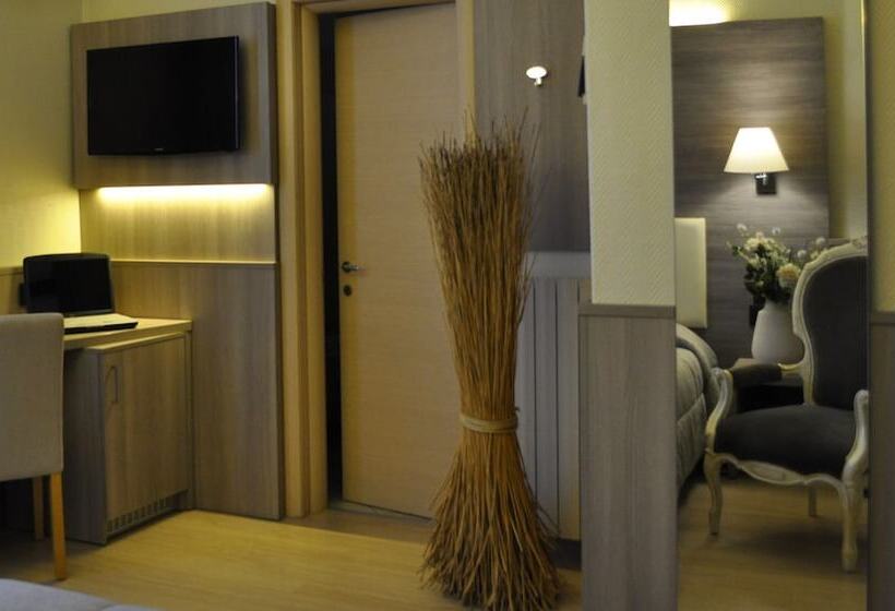 スタンダード４人部屋, Est Piombino