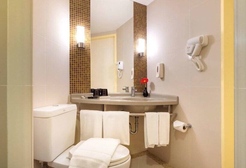 Quarto Superior, Ibis Bangkok Sathorn