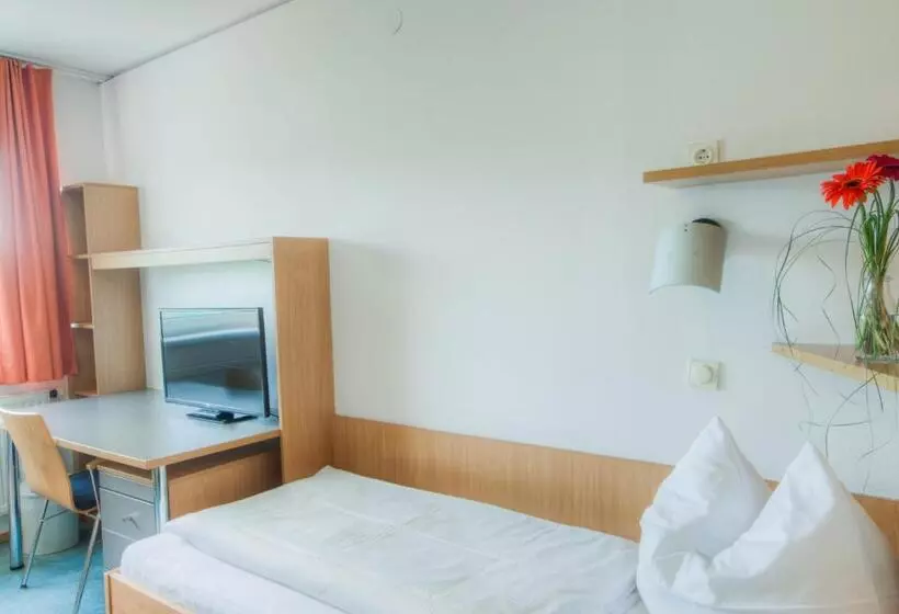 اتاق استاندارد, Kolpinghaus Salzburg   Sommerhostel