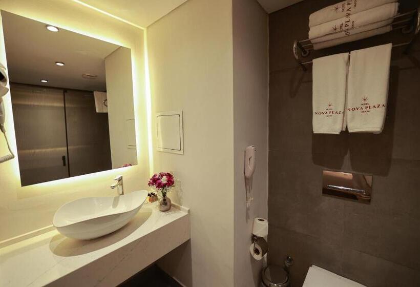 Standard Triple Room, Nova Plaza Orion