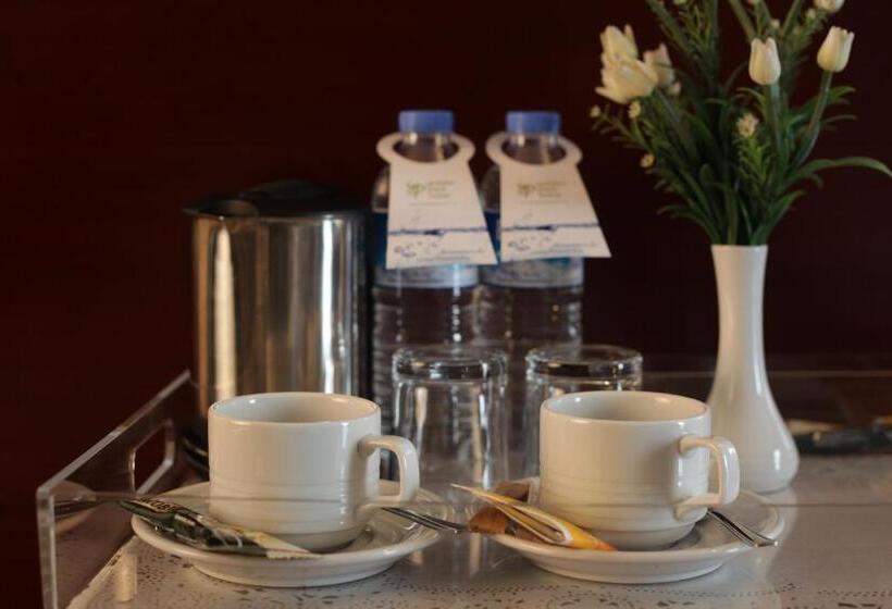 Standard Triple Room, Nova Plaza Orion