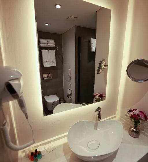 Standard Triple Room, Nova Plaza Orion