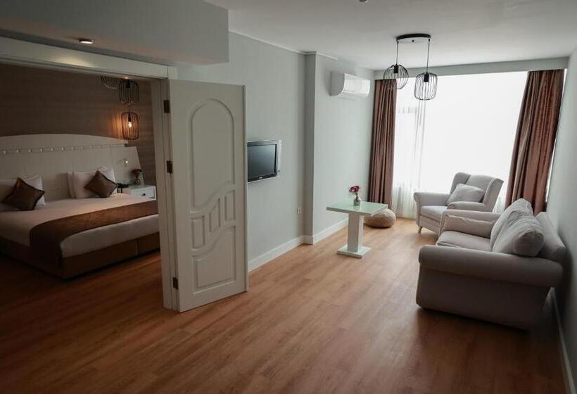 2 Bedroom Suite, Nova Plaza Orion