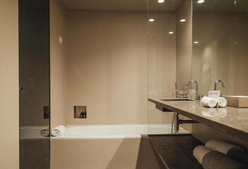 Номер Стандарт Вид на Горы, Octant Douro