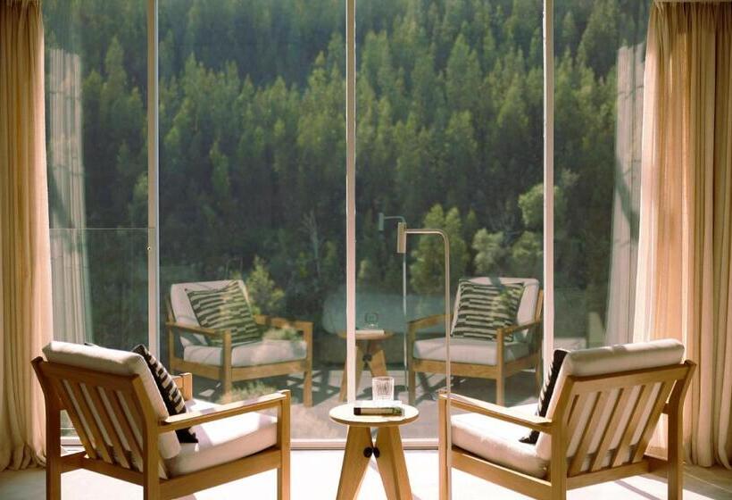 Номер Стандарт Вид на Горы, Octant Douro