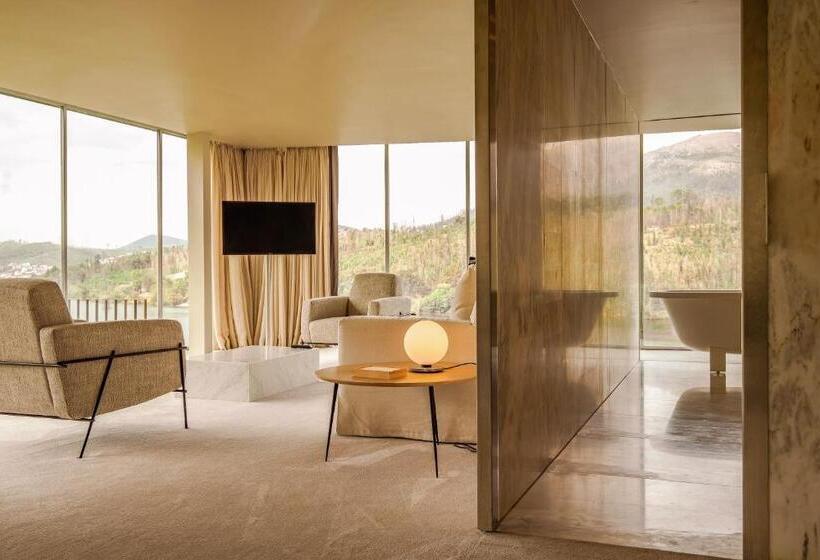 Superior suite with river view, Octant Douro