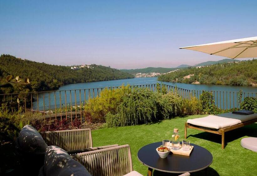 Номер Deluxe с Балконом, Octant Douro