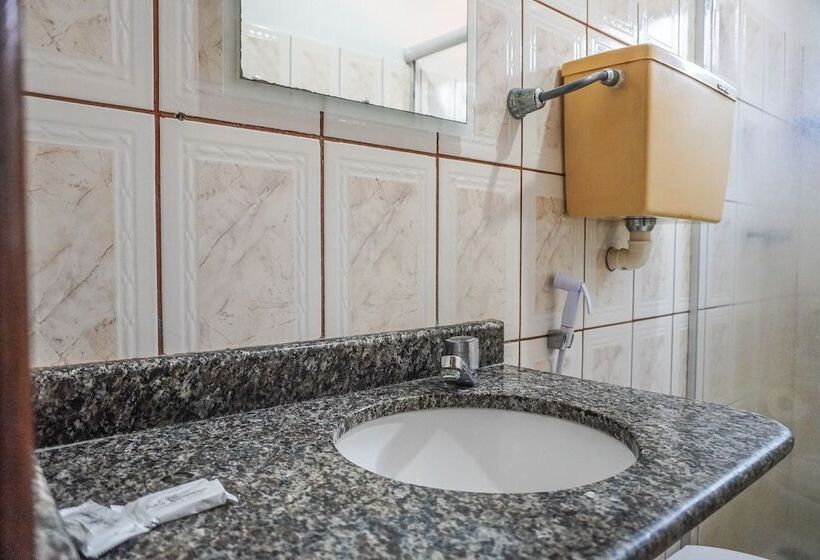 غرفة قياسية ثلاثية مزودة بشرفة, Pousada Da Praça