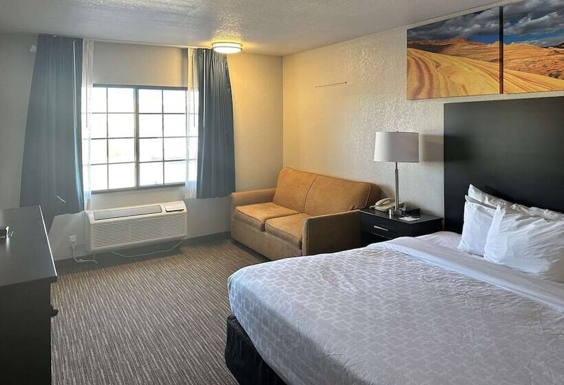 Pokój Standard Łóżko Małżeńskie, Clarion Pointe Winslow I 40