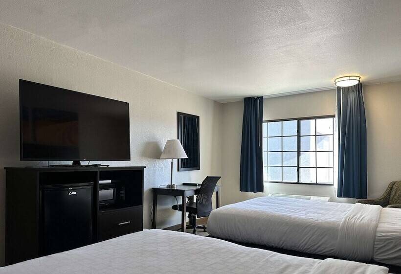 Pokój Standard 2 Łóżka Małżeńskie, Clarion Pointe Winslow I 40