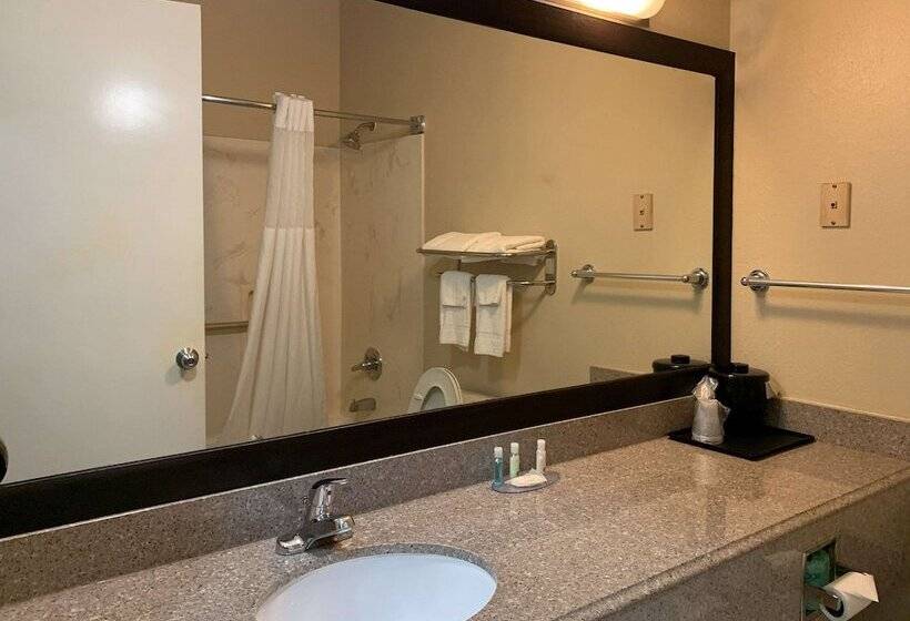 スイート, Quality Suites Houston Nw Cyfair