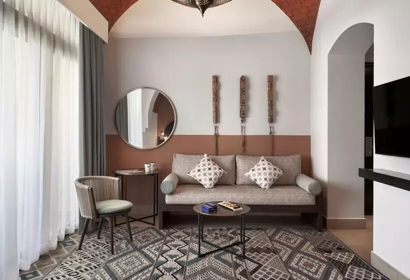 اتاق استاندارد با تخت بزرگ, The Cove Rotana Resort Ras Al Khaimah