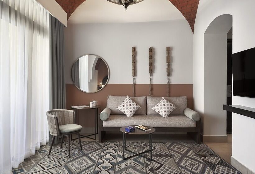 اتاق استاندارد با تخت بزرگ, The Cove Rotana Resort Ras Al Khaimah