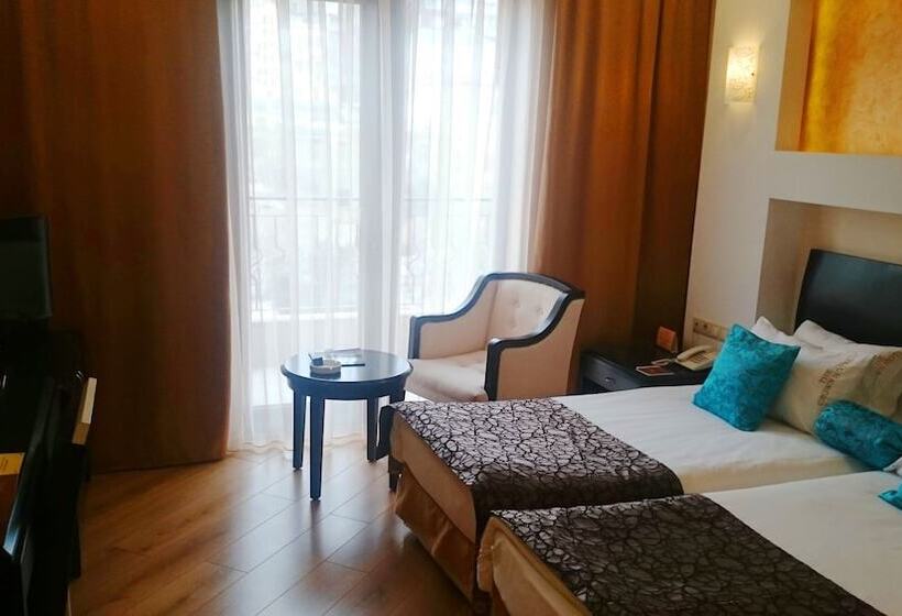 اتاق استاندارد, The Crown