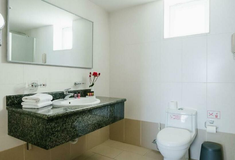 ジュニアスイート, Theo Sunset Bay