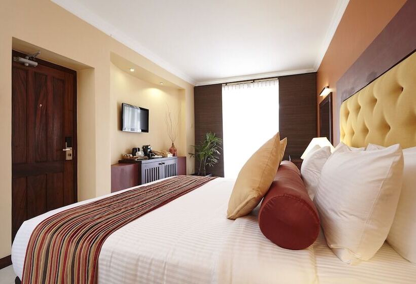 오두막, Turyaa Kalutara