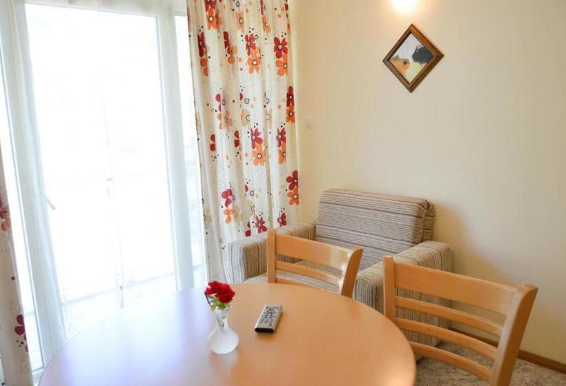 منزل غرفتين نوم, Vita Park Hotel And Aqua Park